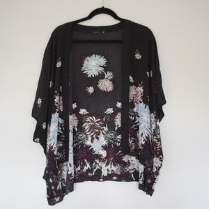 Talula floral kimono